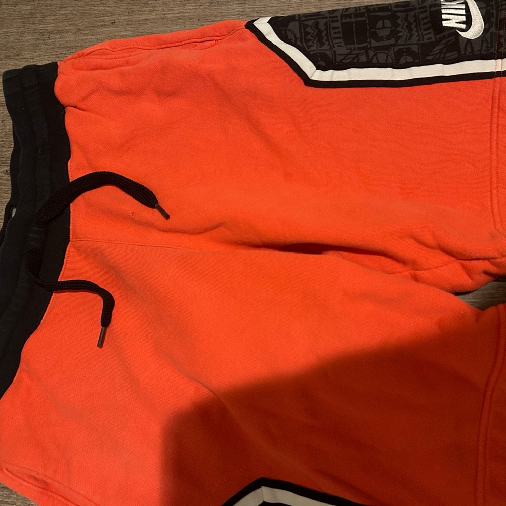 nike air shorts large